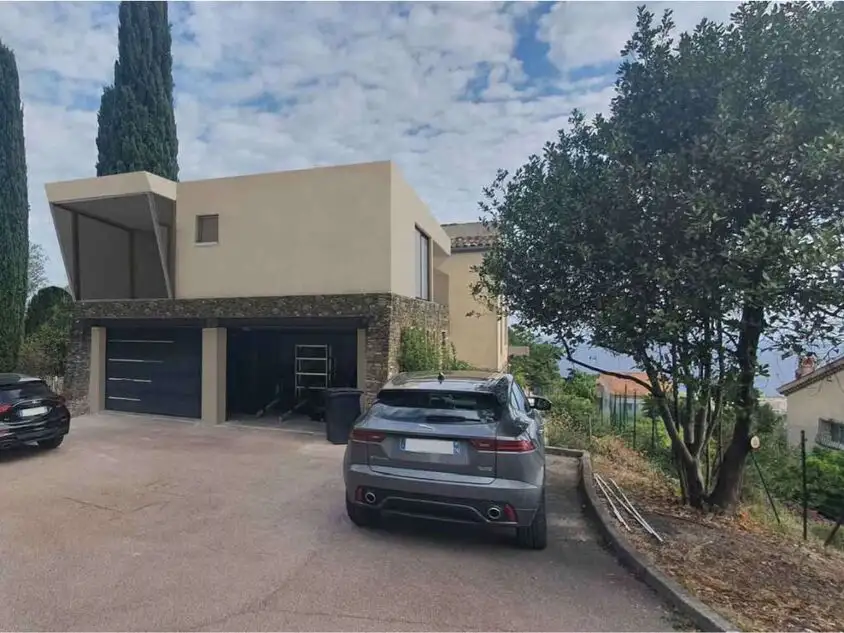 SURÉLÉVATION EN OSSATURE BOIS HAUTE DENSITE SUR NICE